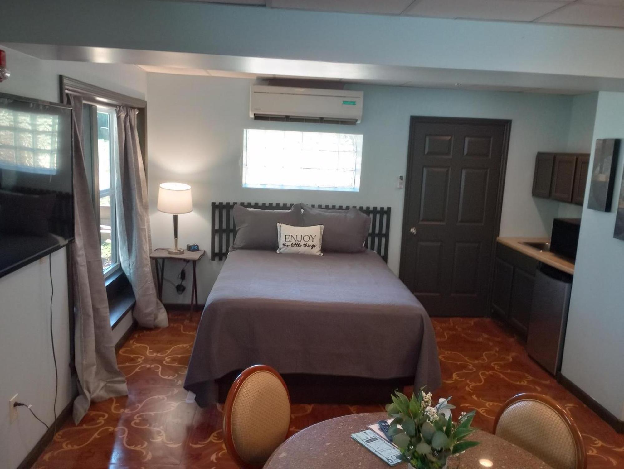 Elk River Hotel & Cafe Sutton 외부 사진
