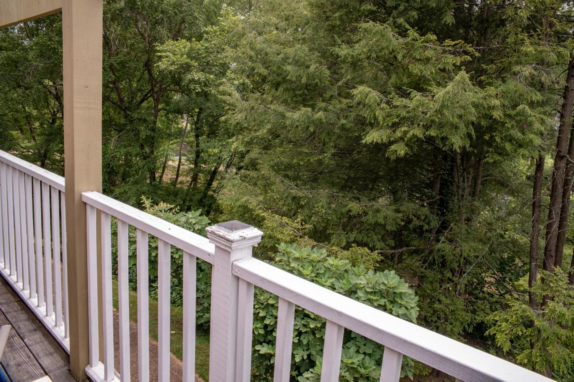 Elk River Hotel & Cafe Sutton 외부 사진