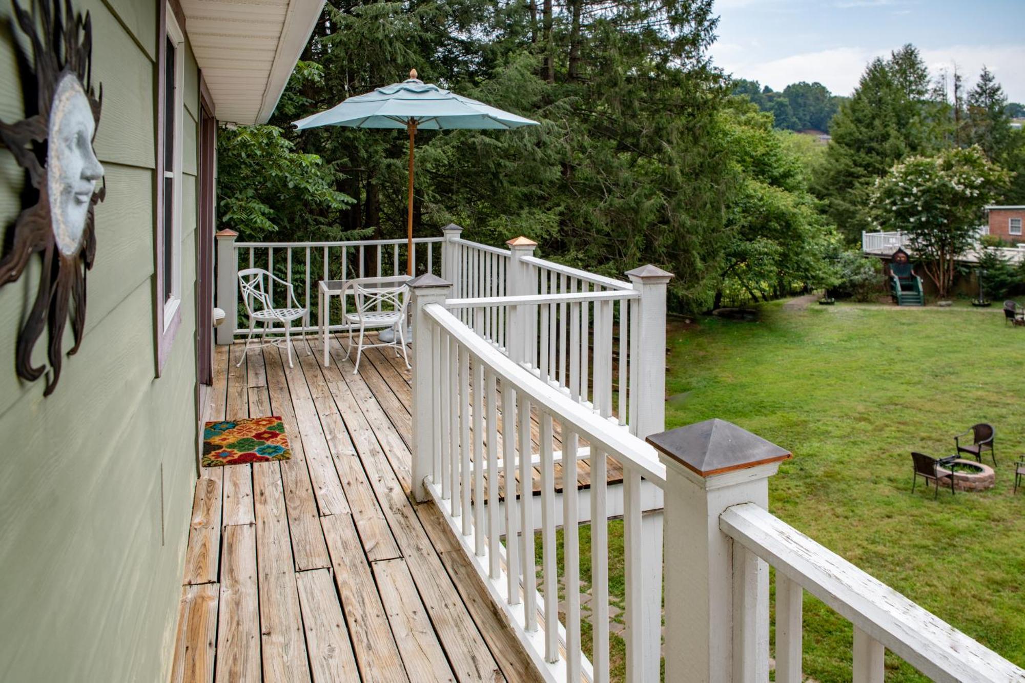 Elk River Hotel & Cafe Sutton 외부 사진