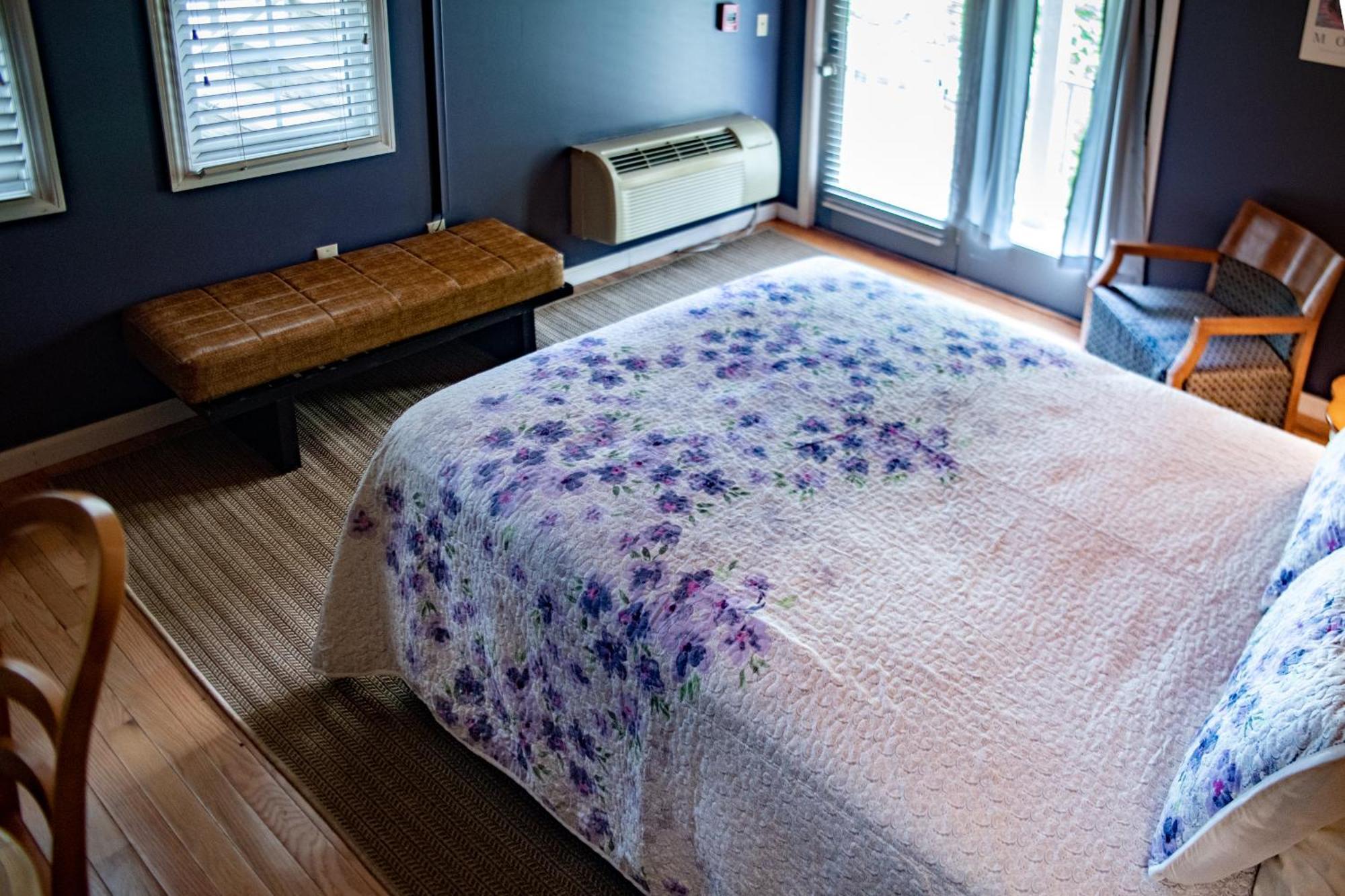 Elk River Hotel & Cafe Sutton 외부 사진