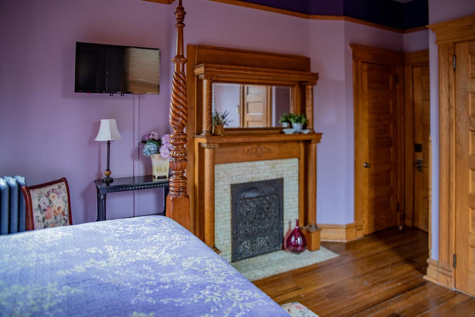 Elk River Hotel & Cafe Sutton 외부 사진