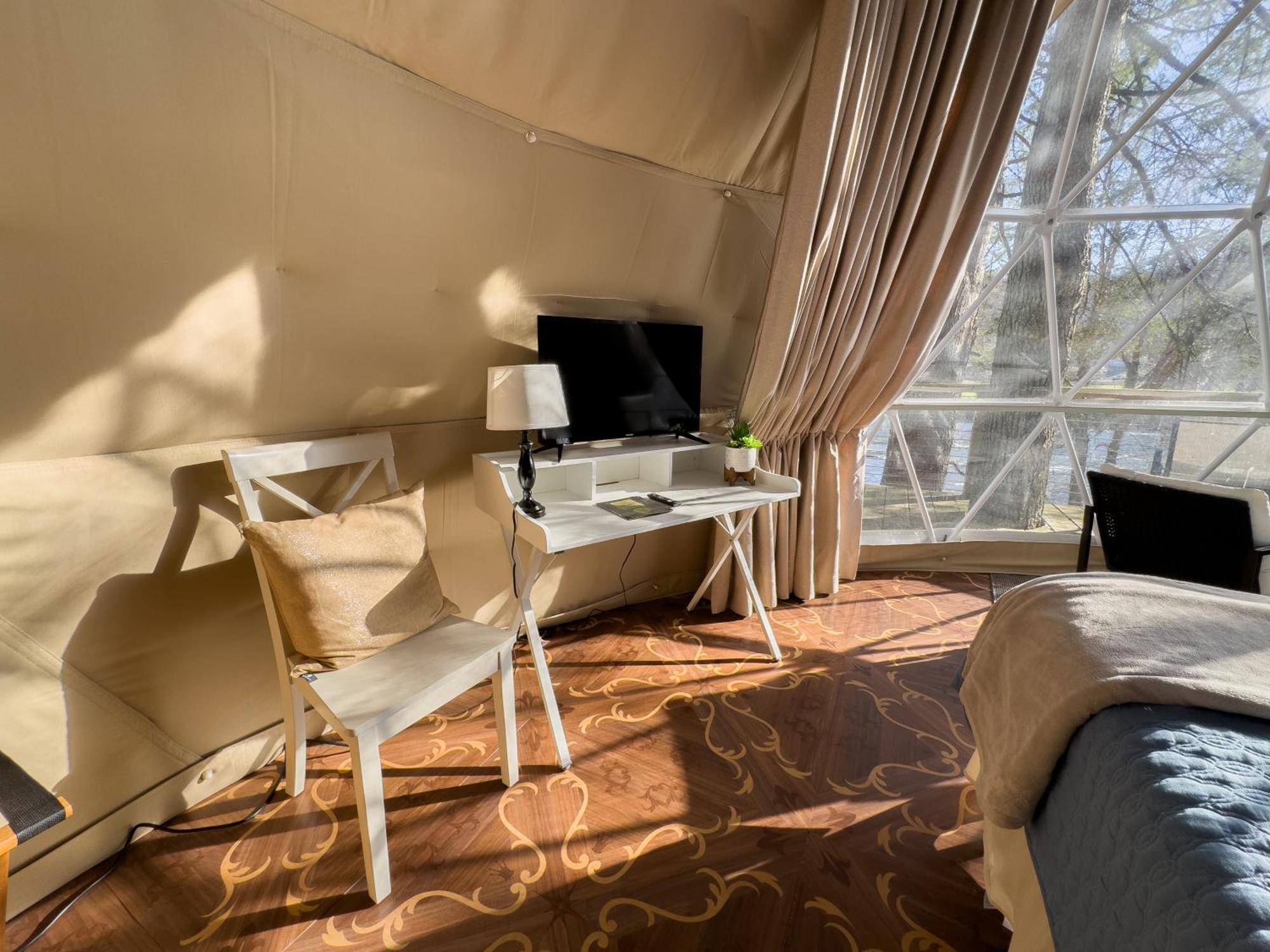 Elk River Hotel & Cafe Sutton 외부 사진